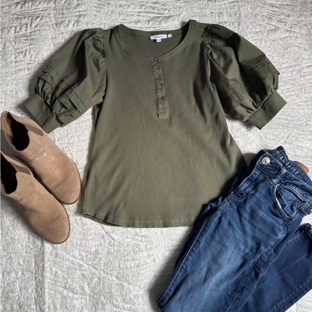 🔥NEW!✨ Chico's Forest Green Puff Sleeve Blouse